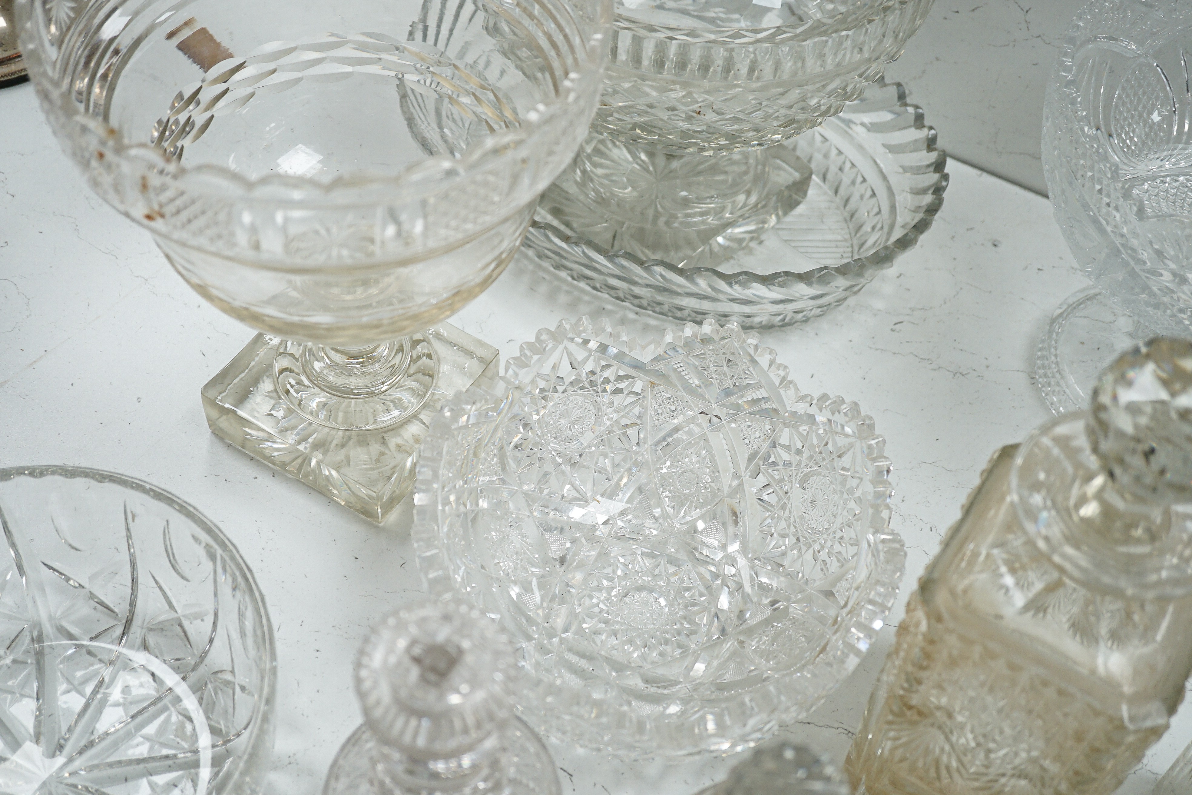 A large quantity of mixed glass, 19th/20th century